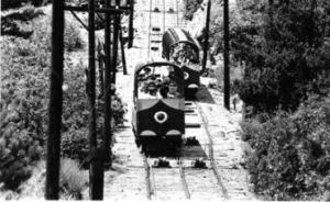 Manitou Cars Passing